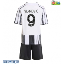 Juventus Dusan Vlahovic #9 Hjemmedraktsett Barn 2025-26 Kortermet (+ Korte bukser)